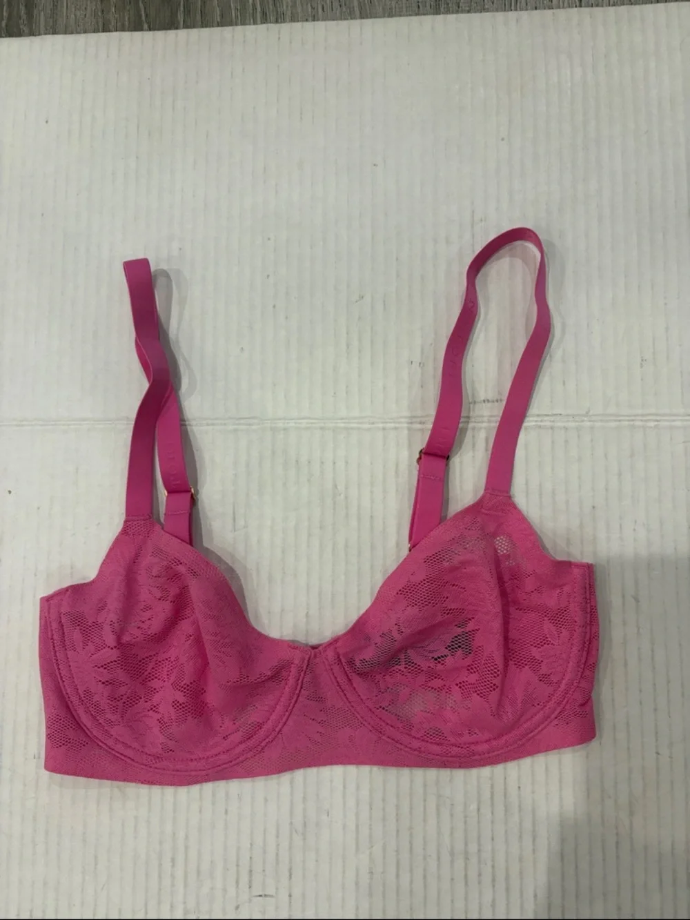 NWOT Natori Pink Sheer Lace Levitate Unlined Underwire Bra Size 32B - Picture 14 of 17